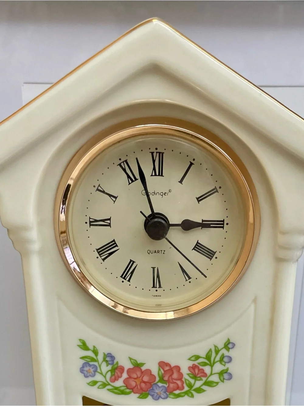 Godinger Vintage Porcelain  Miniature Mantel/ Grandfather Clock w/ Pendulum